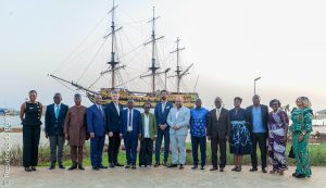 138970611352001767697104